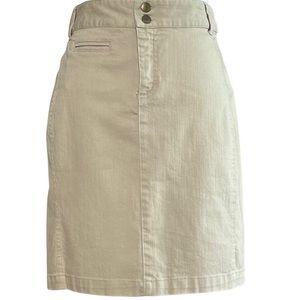 Willi Smith Beige Skirt Excellent Pre Loved Condition Size 6